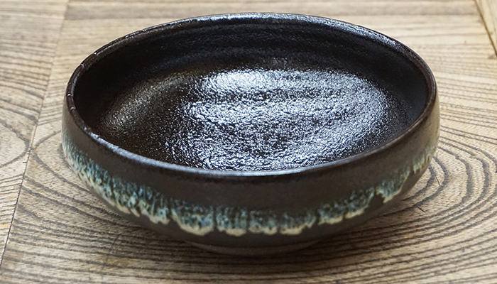 黒釉大鉢